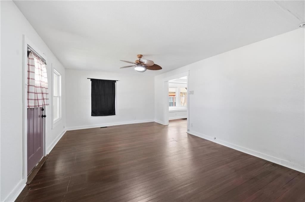 1329 Rowland Avenue — photo 3
