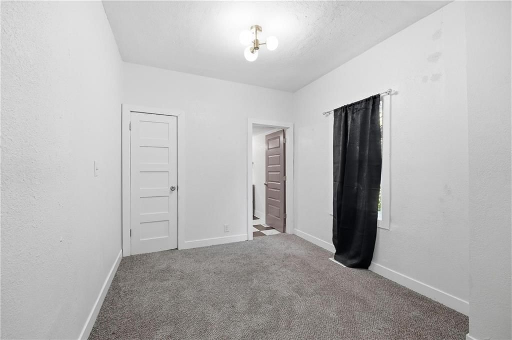 1329 Rowland Avenue — photo 17