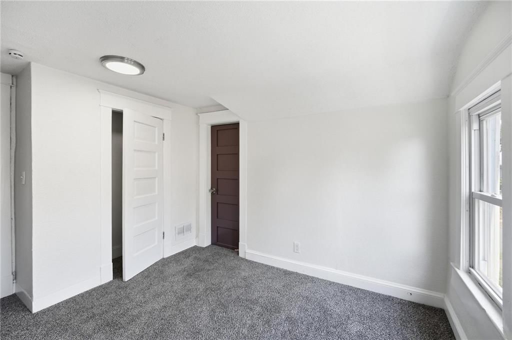 1329 Rowland Avenue — photo 28