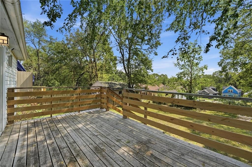 1329 Rowland Avenue — photo 31