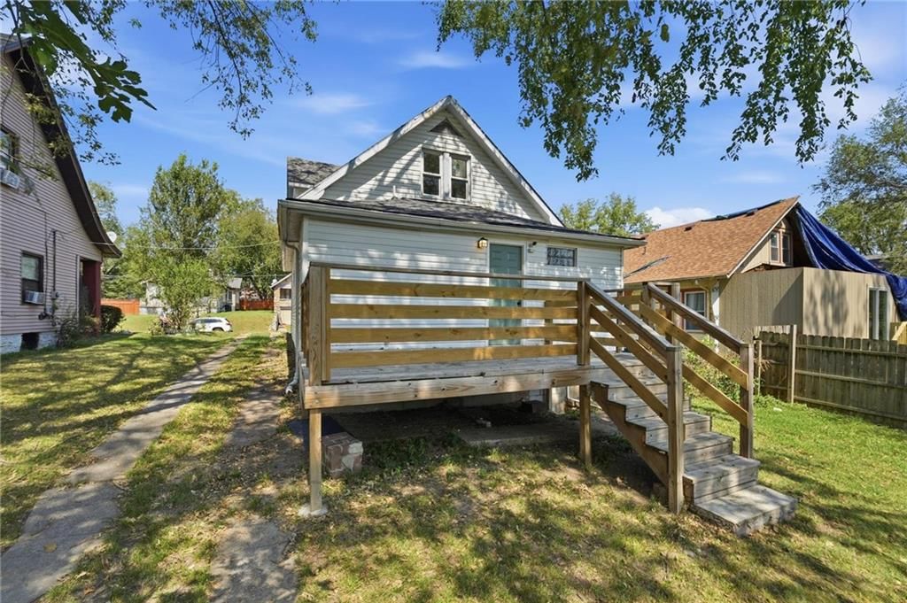 1329 Rowland Avenue — photo 33