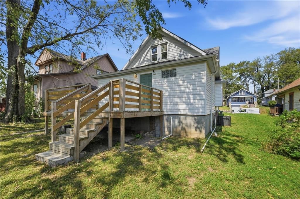1329 Rowland Avenue — photo 35