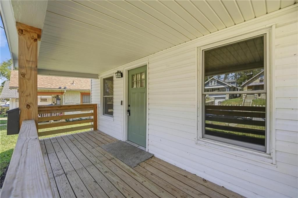1329 Rowland Avenue — photo 43