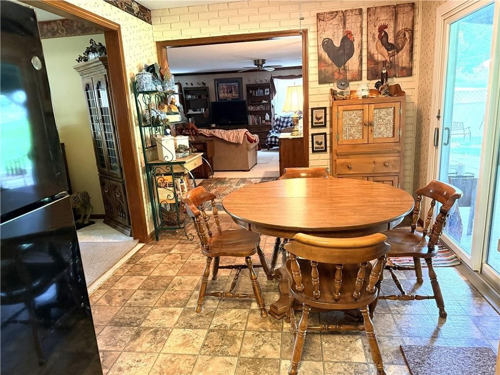 203 Ridgeway Drive — photo 7