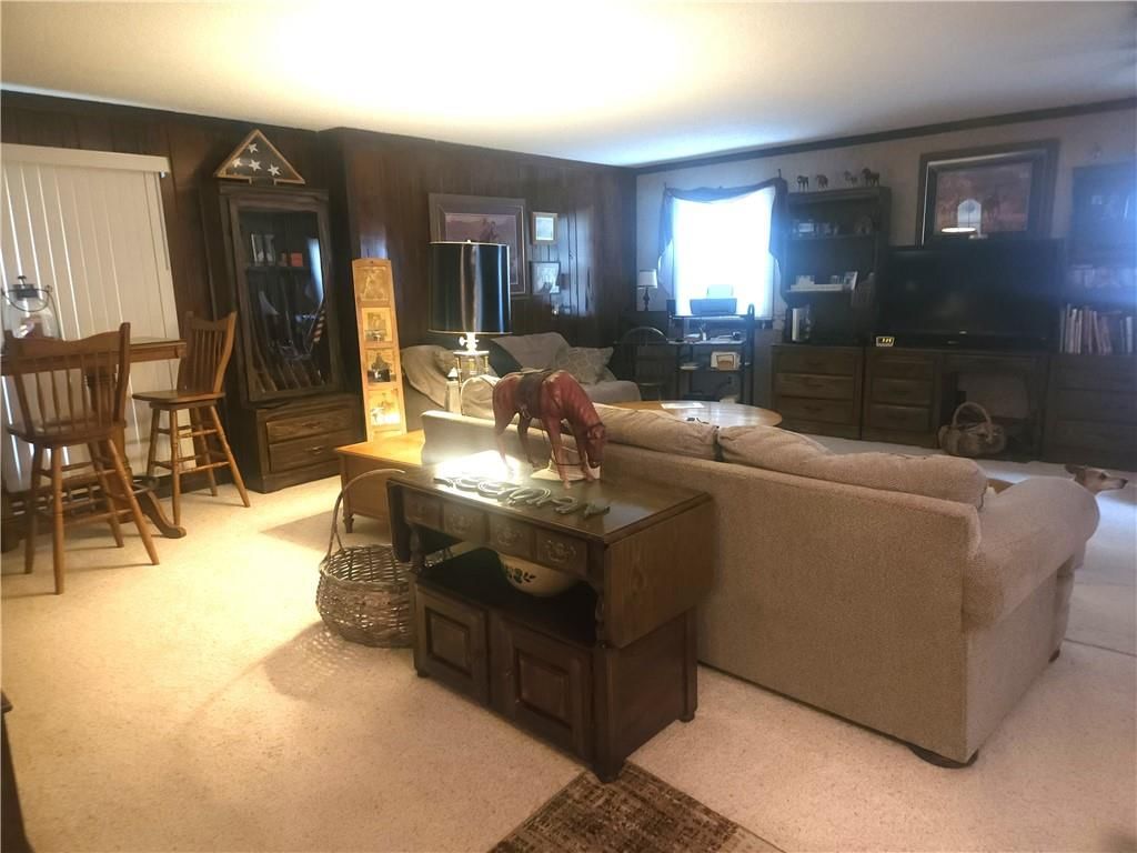 203 Ridgeway Drive — photo 8