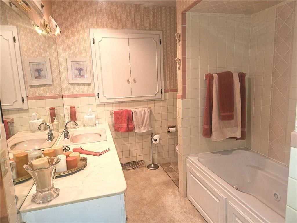 203 Ridgeway Drive — photo 15
