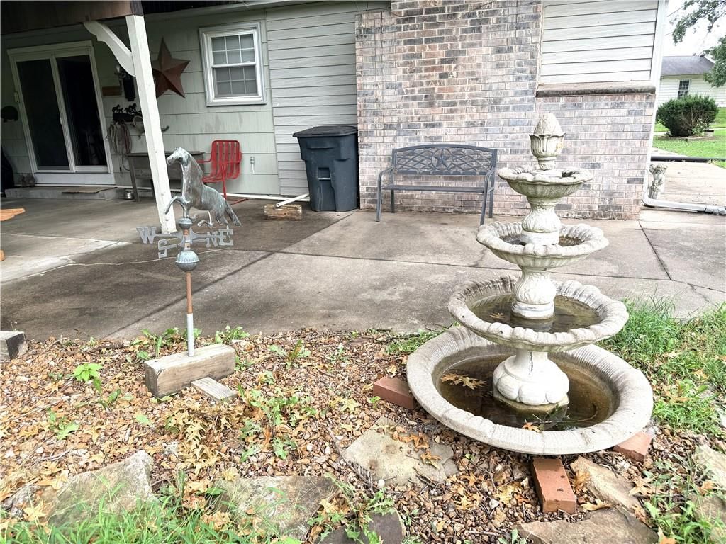 203 Ridgeway Drive — photo 25