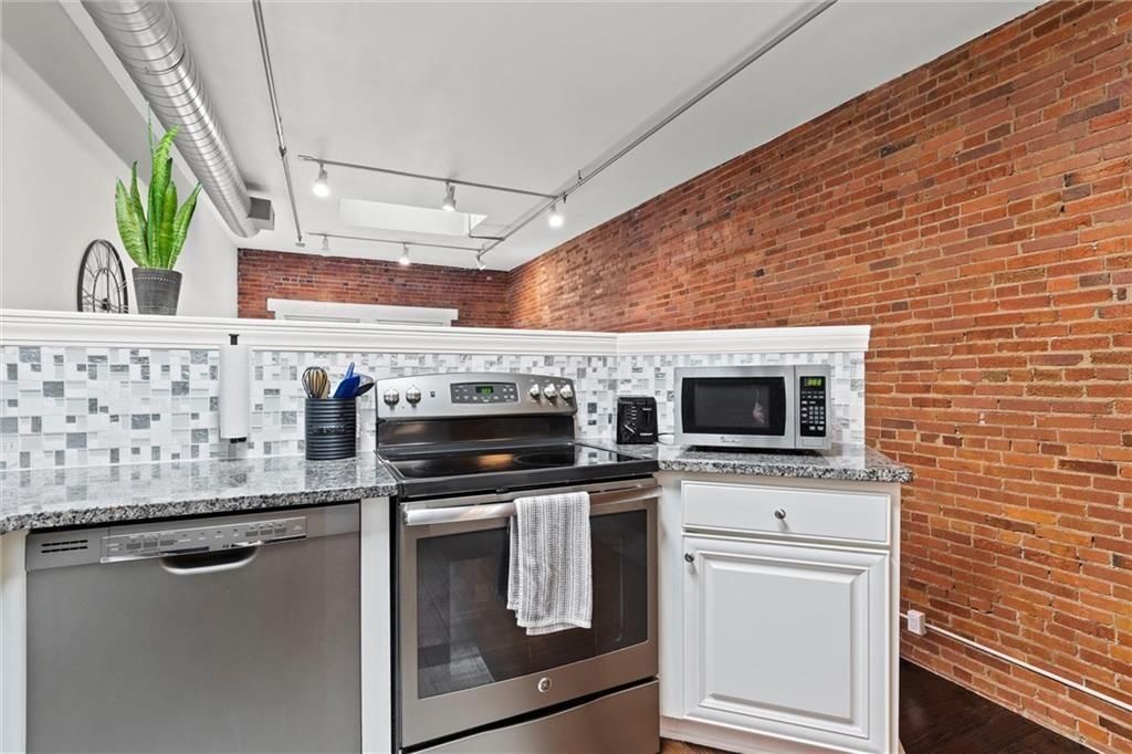 700 Broadway Boulevard — photo 10