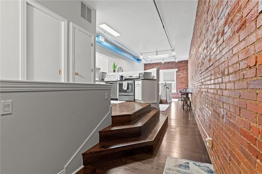 700 Broadway Boulevard — photo 15