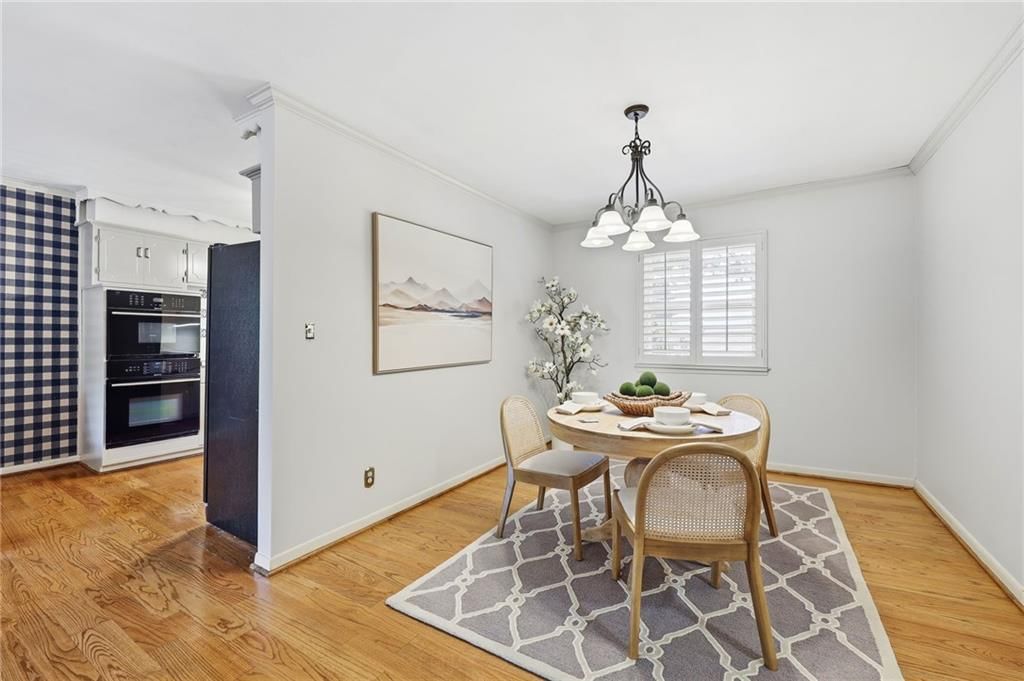 211 W 104th Terrace — photo 10