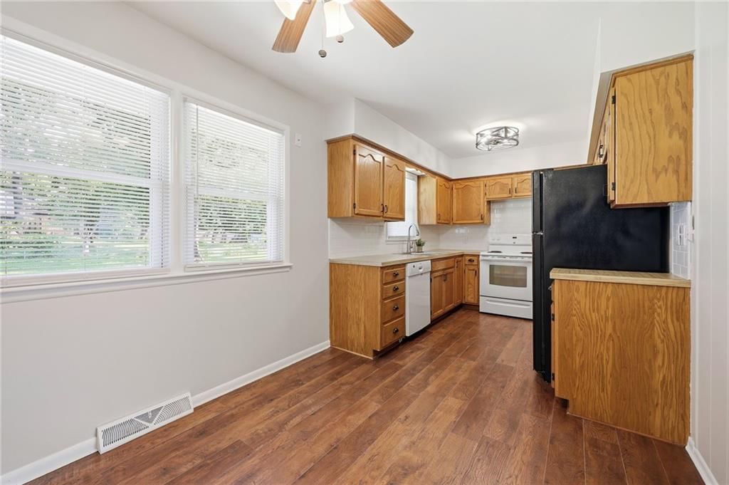 6807 N Brookside Road — photo 8