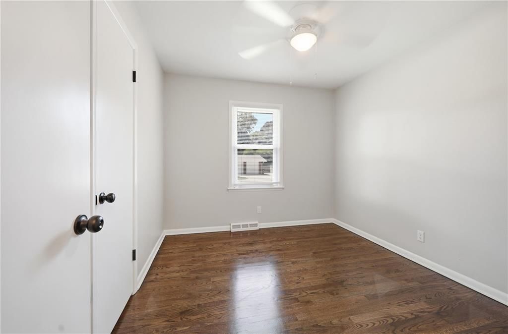 6807 N Brookside Road — photo 12