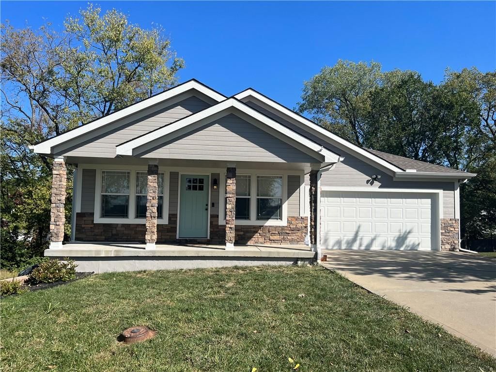 217 N Bluegrass Drive — photo 1