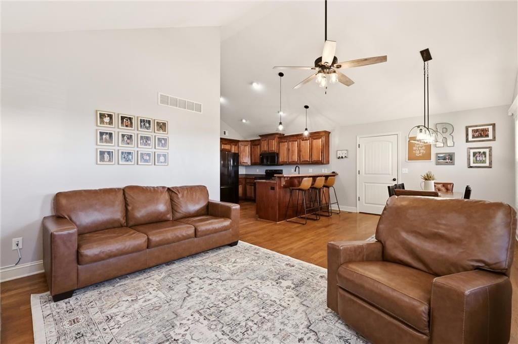 217 N Bluegrass Drive — photo 7