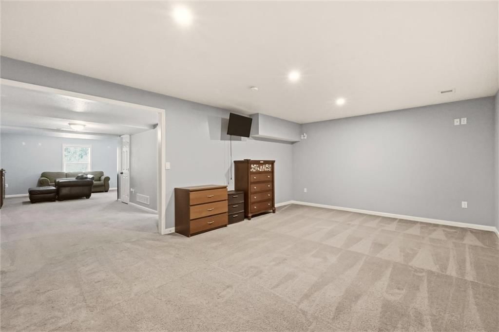 217 N Bluegrass Drive — photo 29