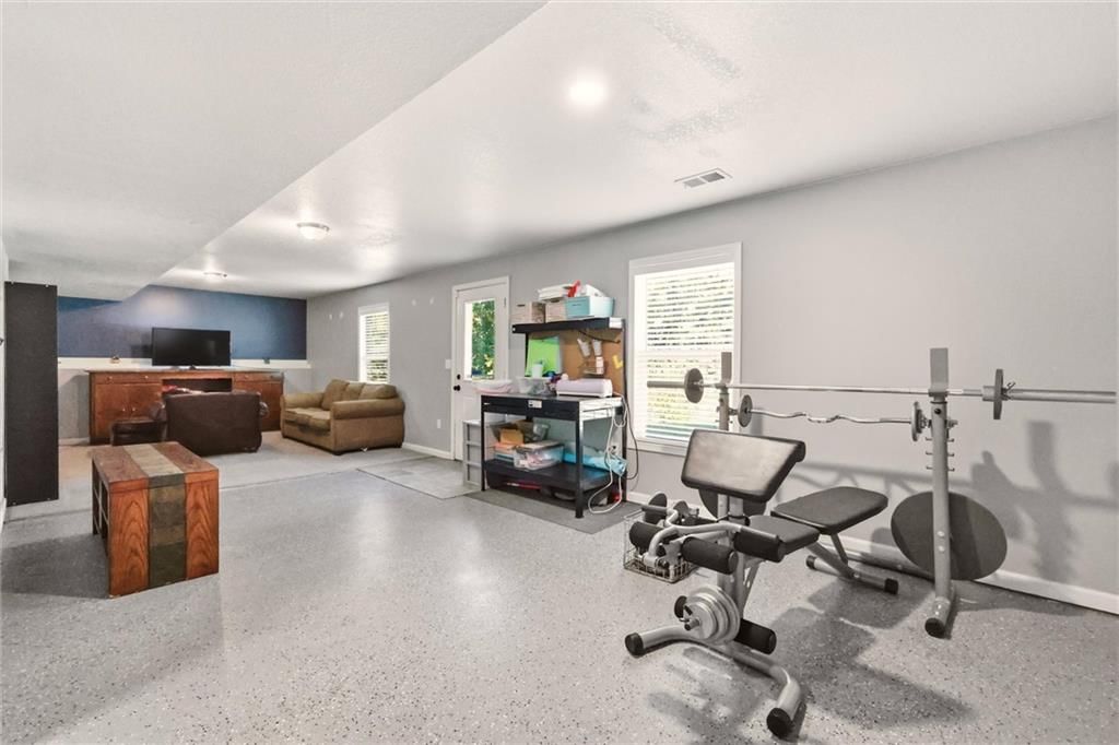 217 N Bluegrass Drive — photo 30