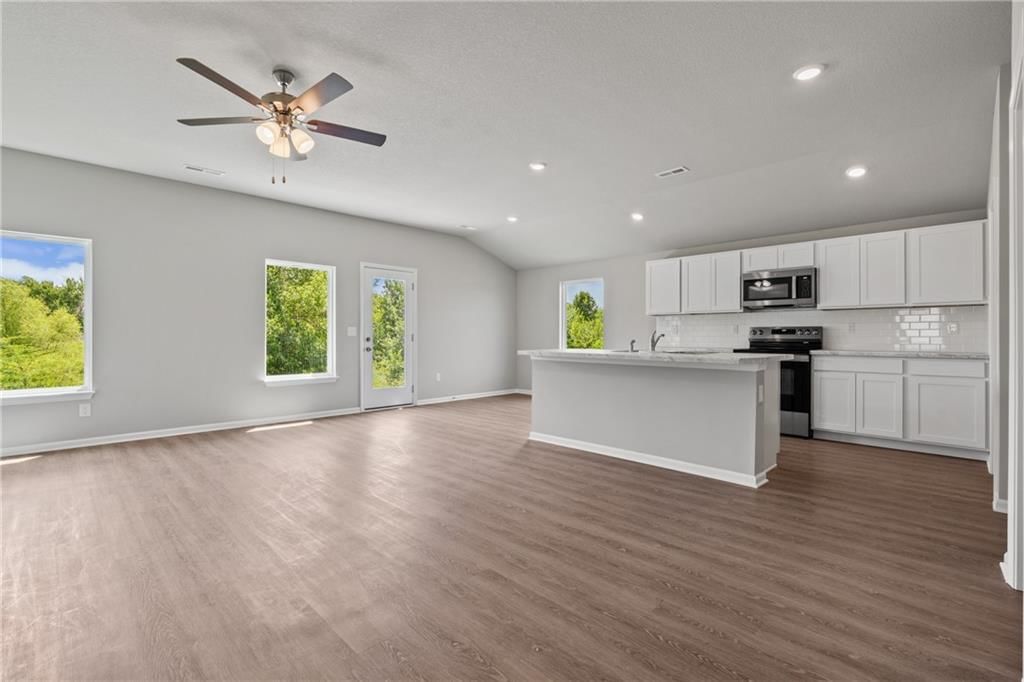 20246 W 195th Street — photo 3