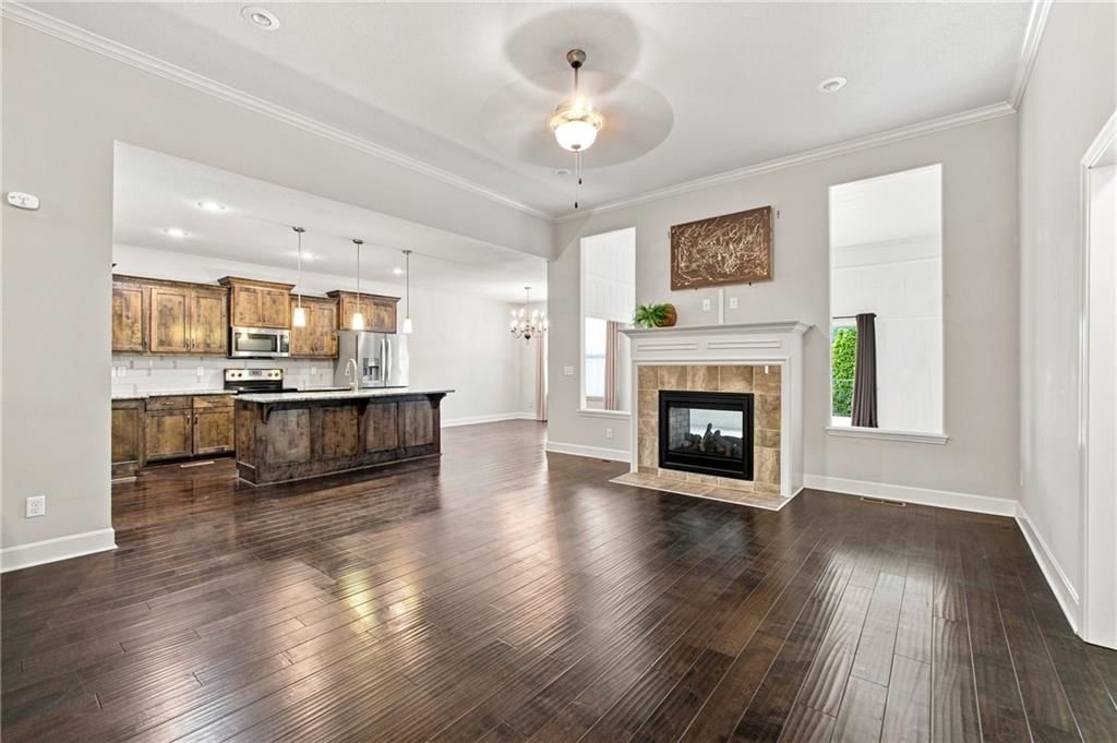 Photo 8 of 74, 4817 SW Marguerite Street, Blue Springs, MO 64015