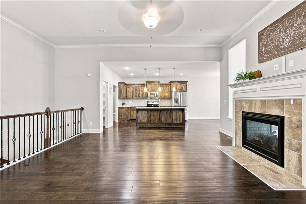 Photo 10 of 74 - 4817 SW Marguerite Street, Blue Springs, MO 64015