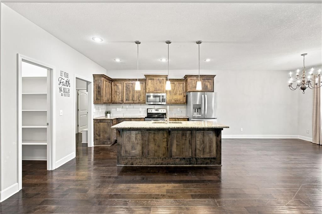 Photo 15 of 74 - 4817 SW Marguerite Street, Blue Springs, MO 64015