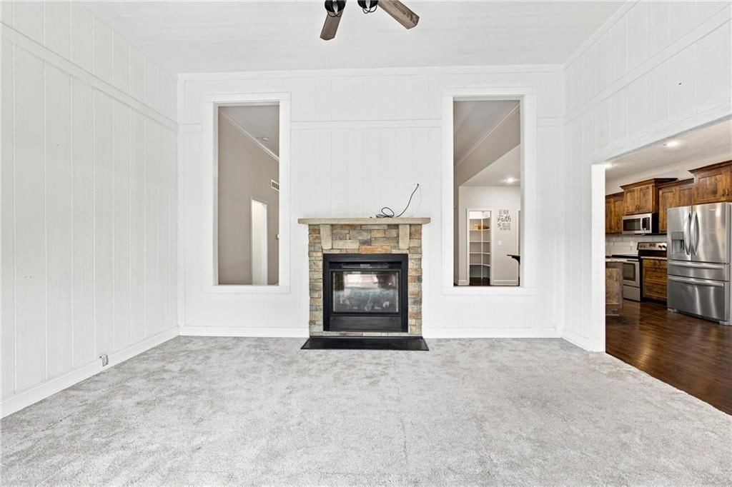 Photo 32 of 74 - 4817 SW Marguerite Street, Blue Springs, MO 64015