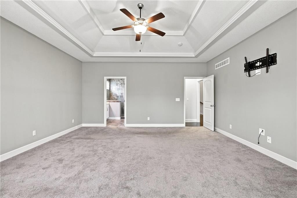 Photo 36 of 74, 4817 SW Marguerite Street, Blue Springs, MO 64015