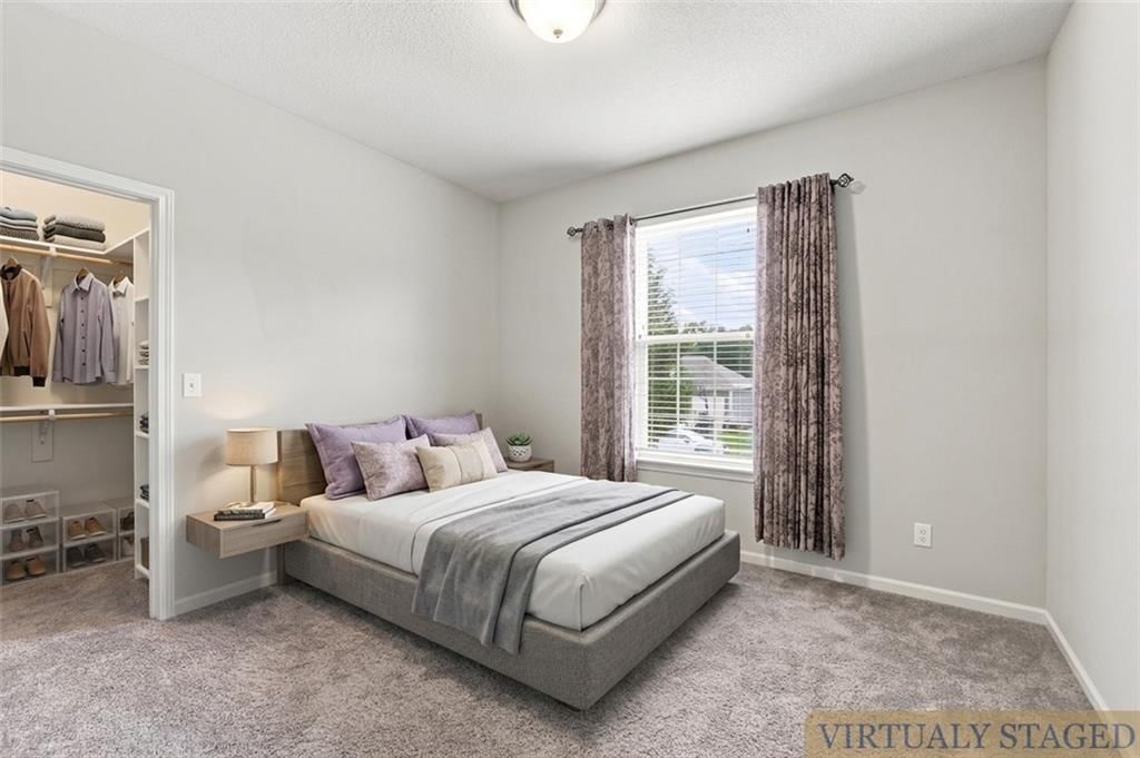 Photo 44 of 74 - 4817 SW Marguerite Street, Blue Springs, MO 64015