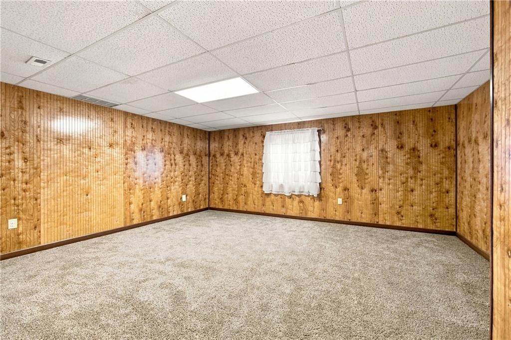Photo 61 of 74 - 4817 SW Marguerite Street, Blue Springs, MO 64015