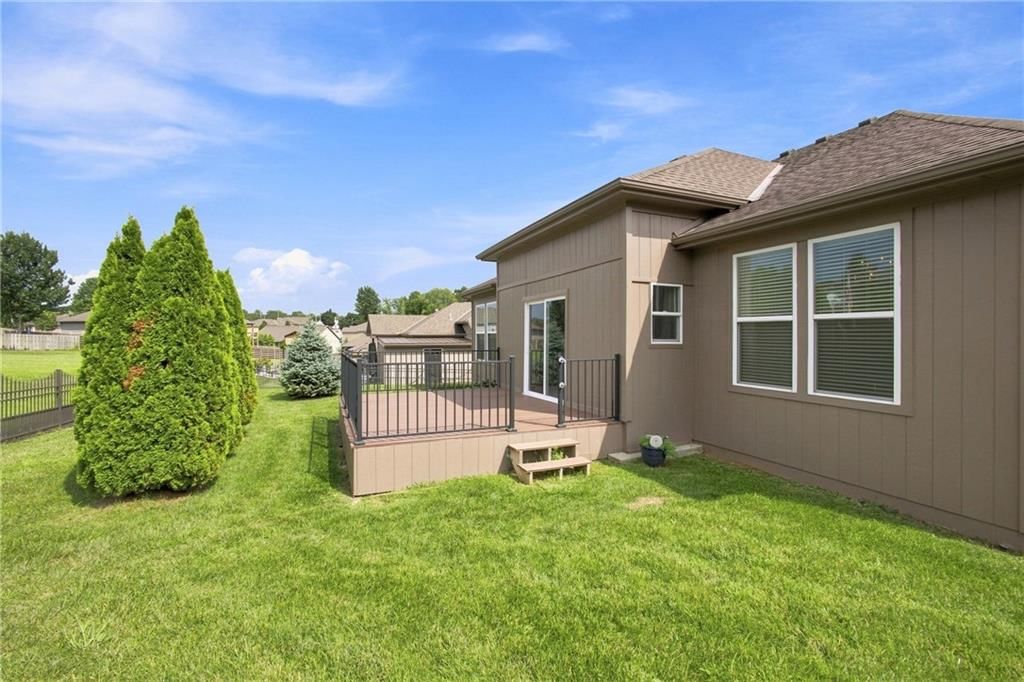 Photo 70 of 74 - 4817 SW Marguerite Street, Blue Springs, MO 64015