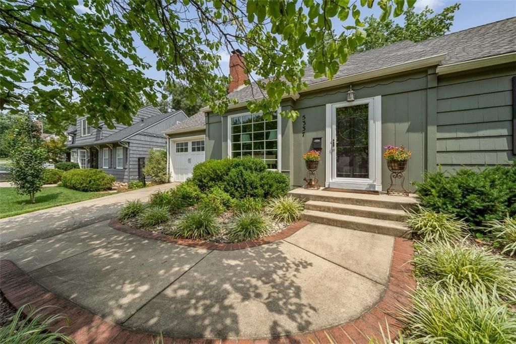 5337 Clark Drive — photo 3