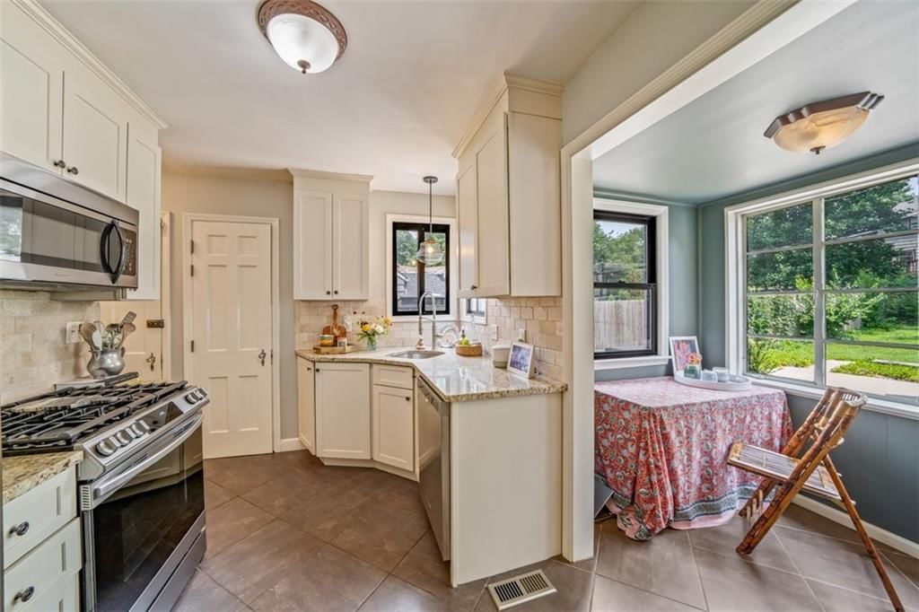 5337 Clark Drive — photo 11