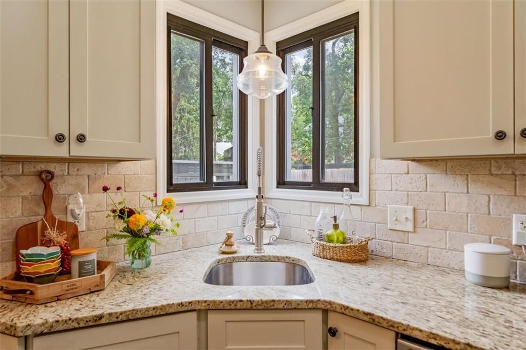 5337 Clark Drive — photo 13