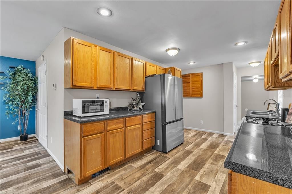 122 W Walnut Street — photo 5
