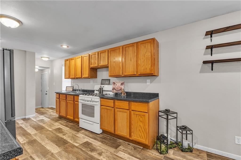 122 W Walnut Street — photo 6