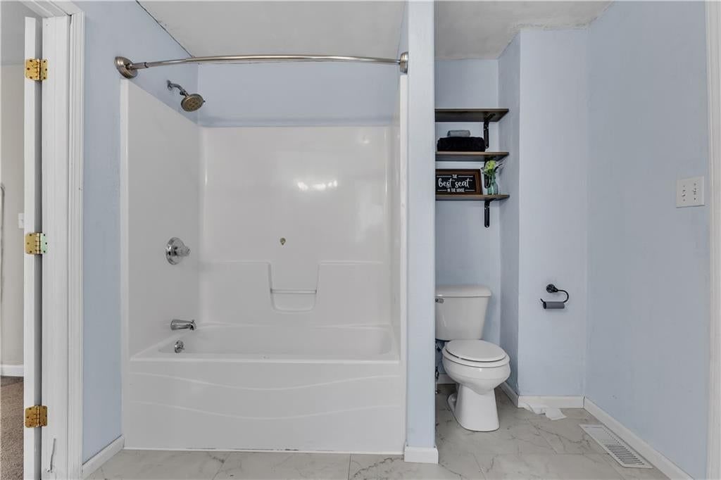 122 W Walnut Street — photo 11