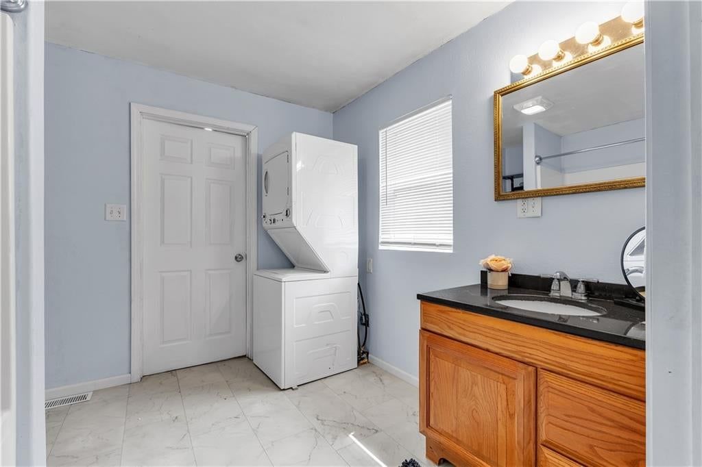122 W Walnut Street — photo 12