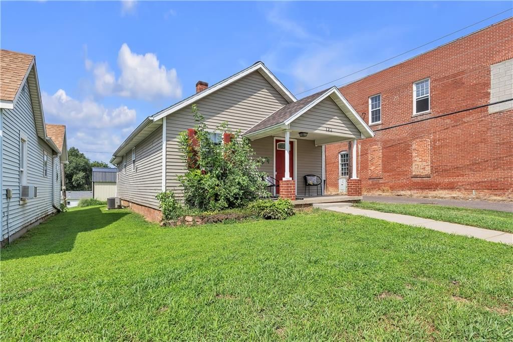 122 W Walnut Street — photo 21