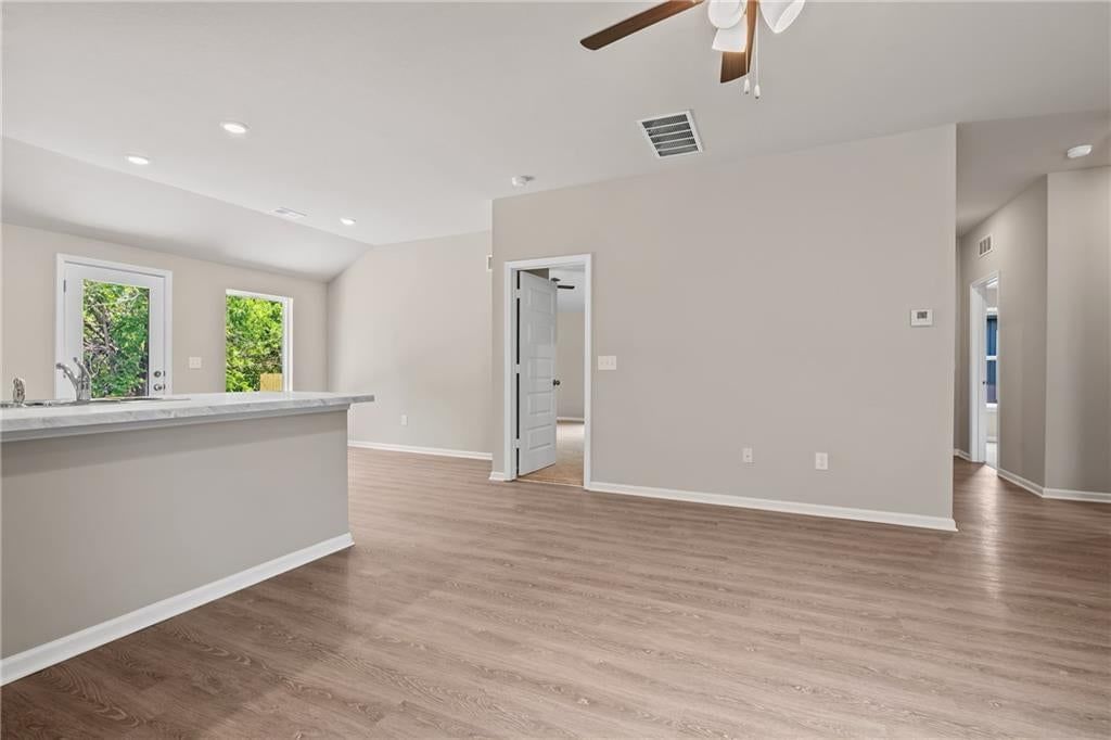 20279 W 195th Street — photo 2
