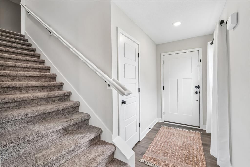 3743 SW Clayton Place — photo 3