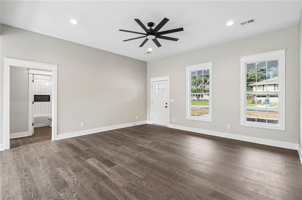 203 Saint Charles Street — photo 7