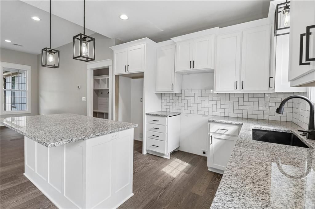 203 Saint Charles Street — photo 12