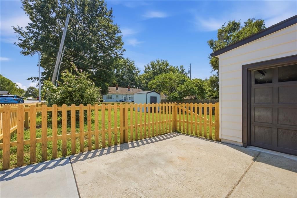 3301 S Ocheltree Street — photo 16