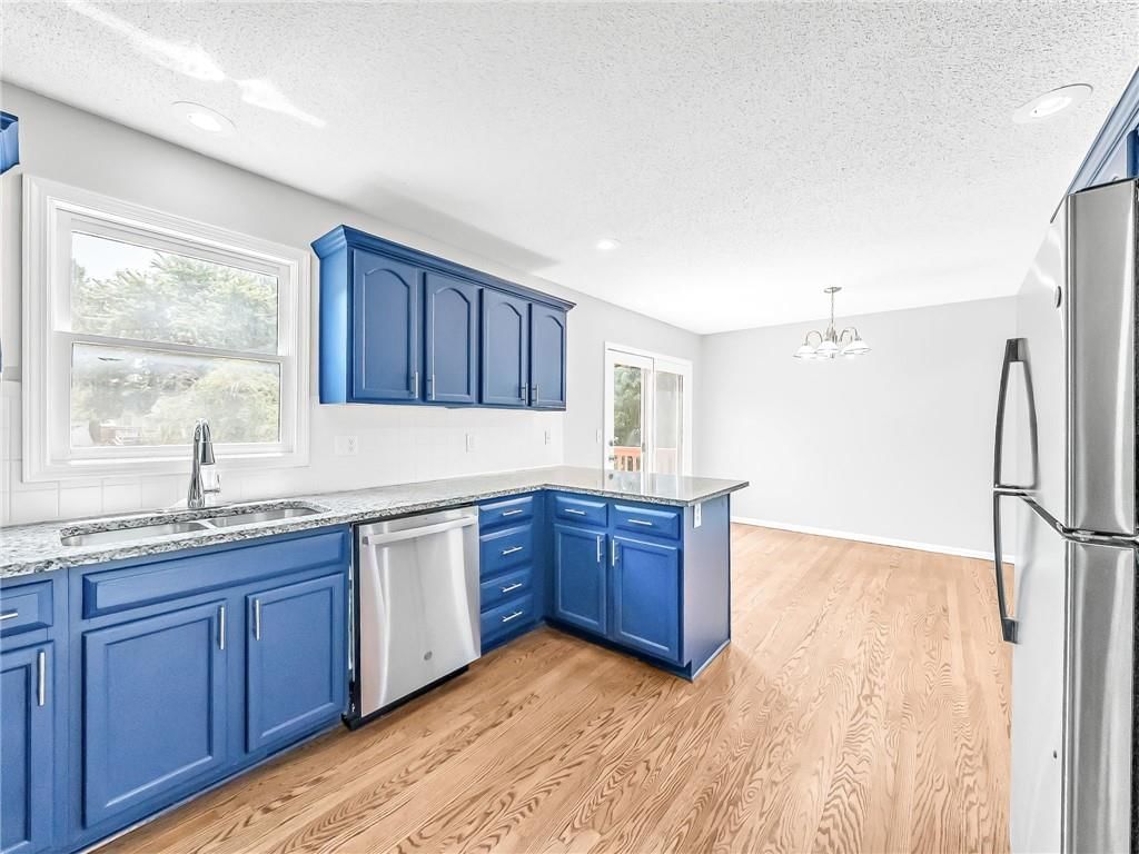 805 Black Oak Drive — photo 10