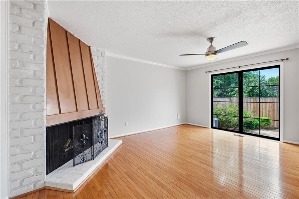 10220 Foster Street — photo 7