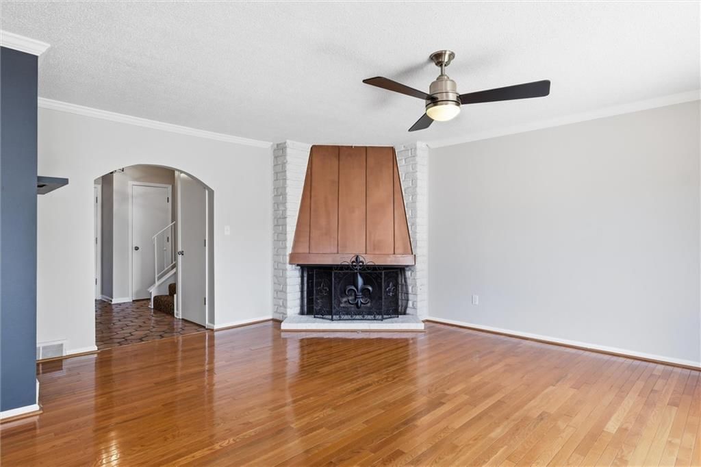 10220 Foster Street — photo 8