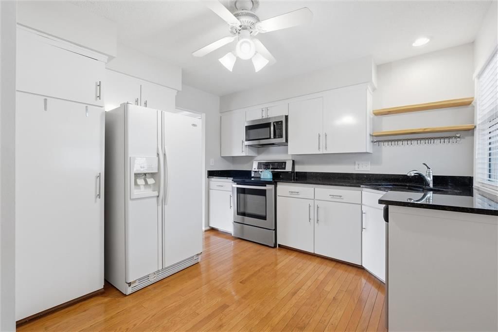 10220 Foster Street — photo 14