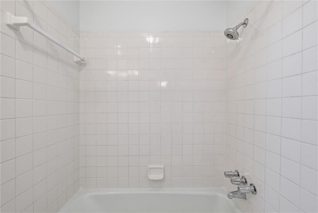10220 Foster Street — photo 24