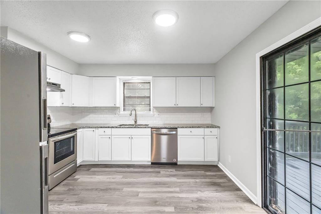 3612 NE Chapel Drive — photo 8