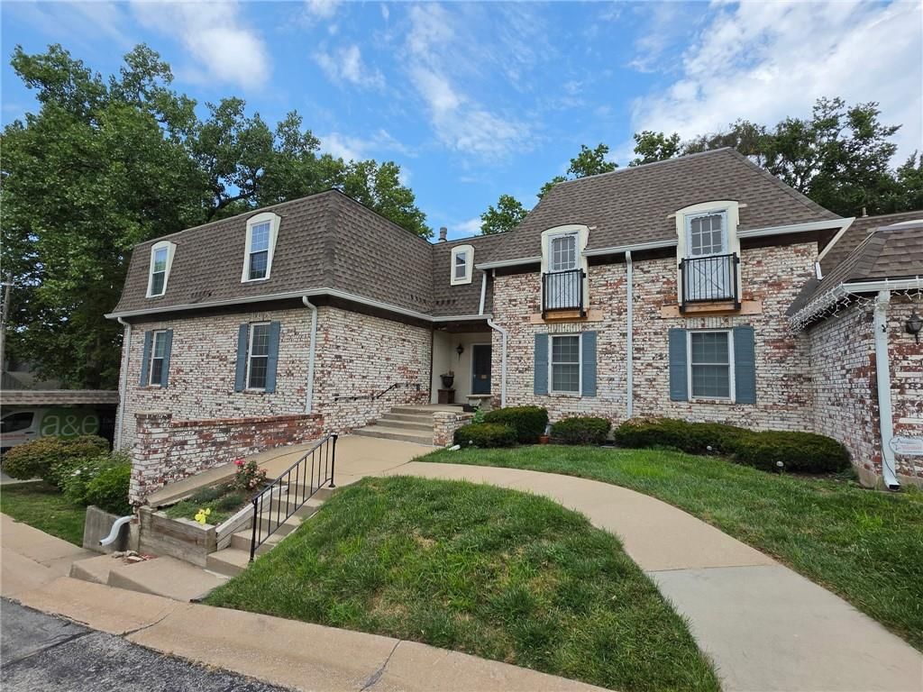 5716 Metcalf Court — photo 1