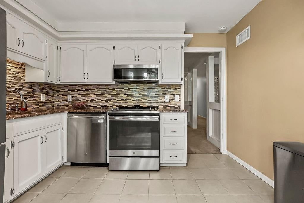 5716 Metcalf Court — photo 11